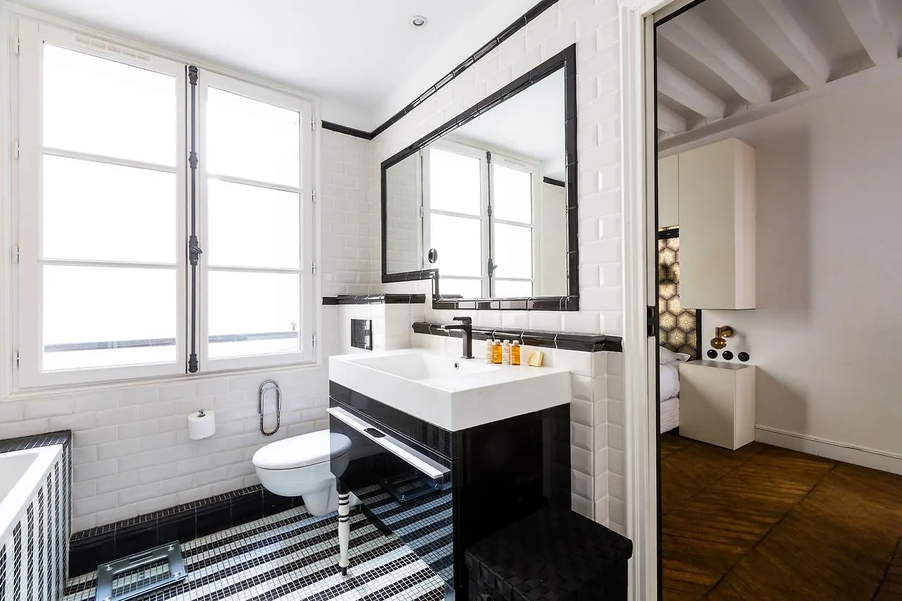 Apartment Bauhaus Magic In The Marais Paris